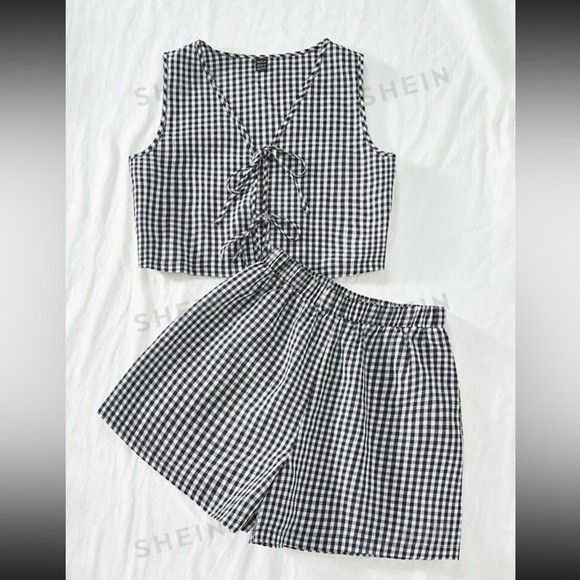 Shein Clothing Bundle - Picture 1 of 5